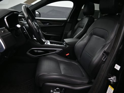 Used 2022 Jaguar F-PACE S image 23