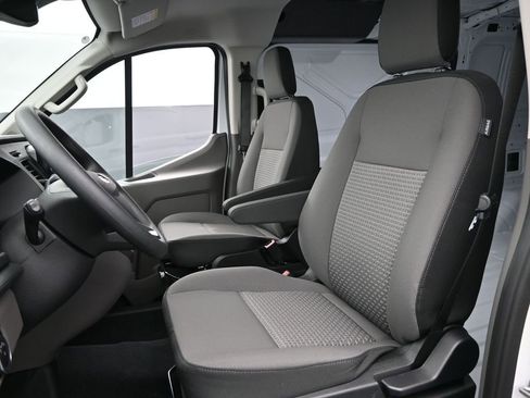 New 2025 Ford Transit 250 Low Roof image 22