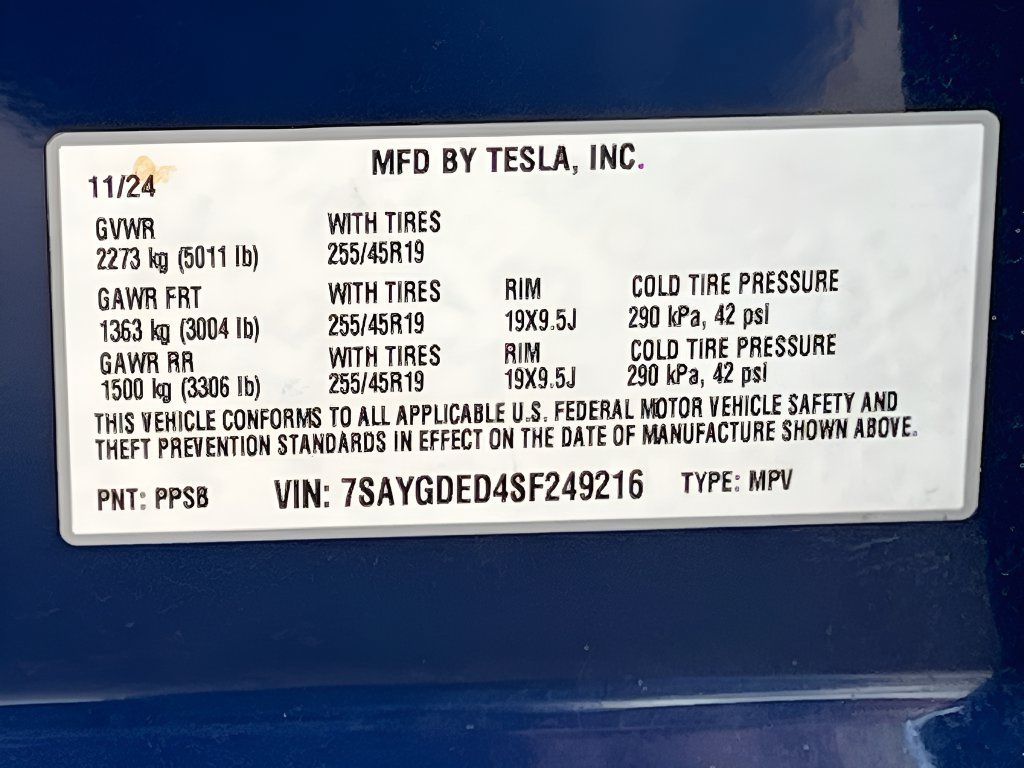Used 2025 Tesla Model Y Long Range RWD image 32