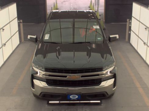 Used 2019 Chevrolet Silverado 1500 LT w/ Texas Edition RWD image 2
