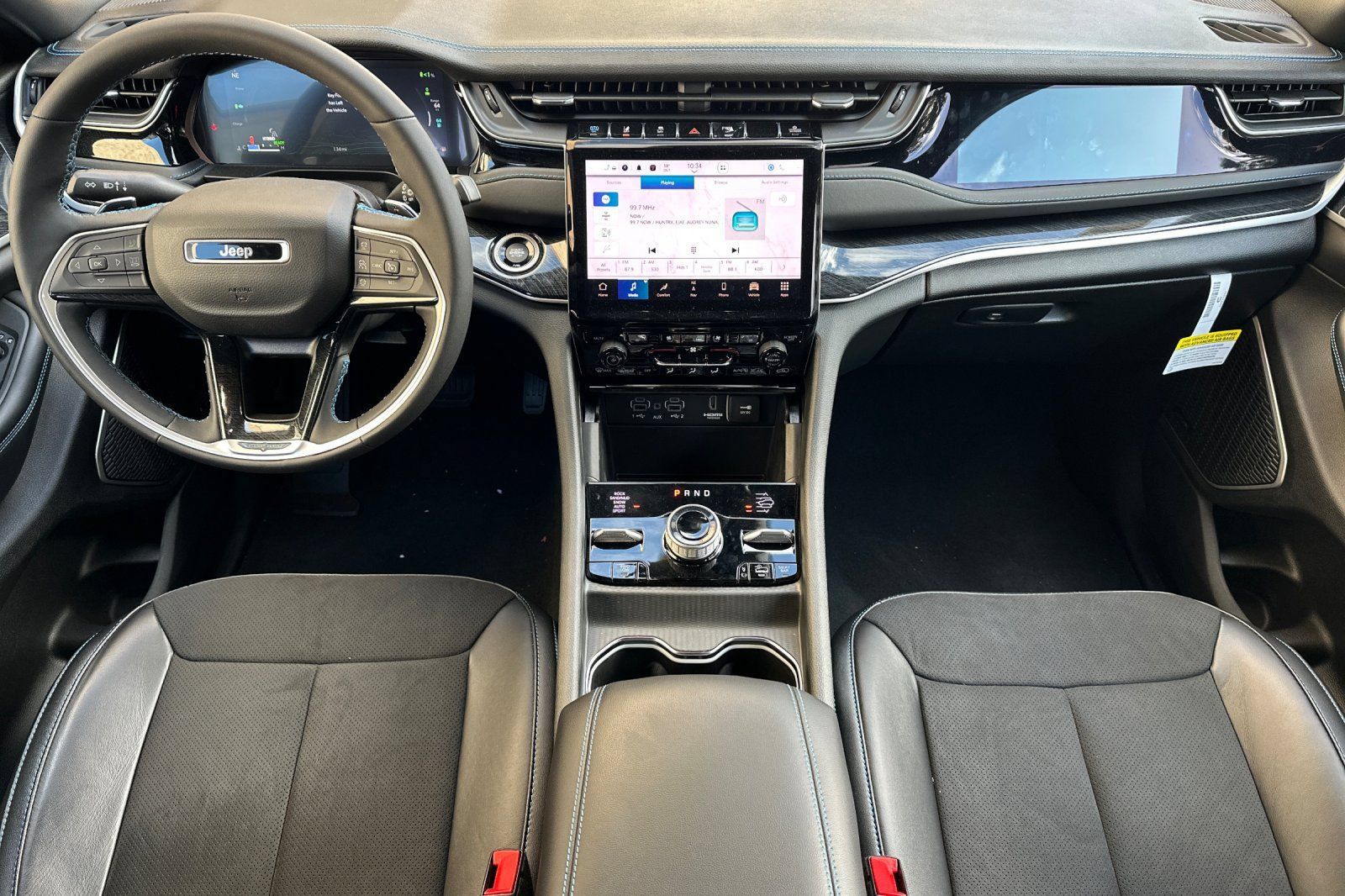 New 2023 Jeep Grand Cherokee Trailhawk w/ Advanced Protech Group II AWD/4WD image 12