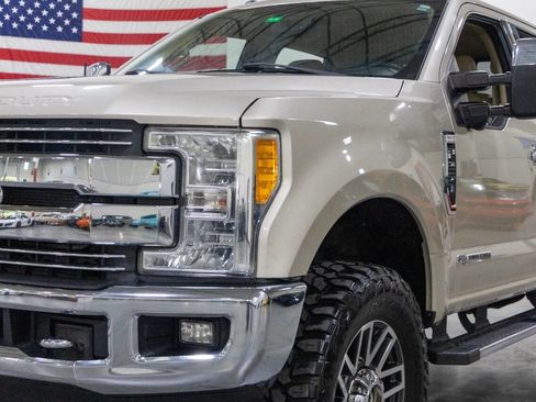 Used 2017 Ford F250 Lariat w/ Chrome Package AWD/4WD image 31
