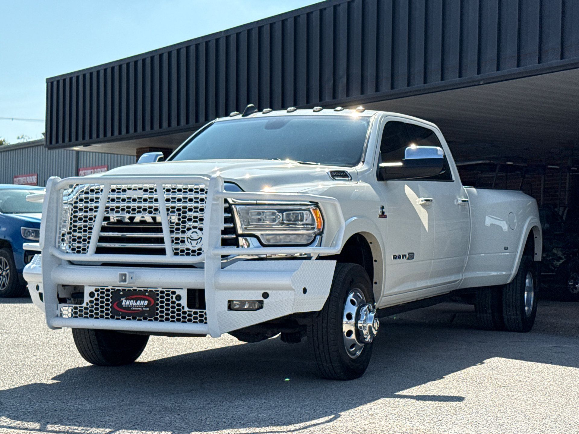 Used 2022 RAM 3500 Limited AWD/4WD image 3