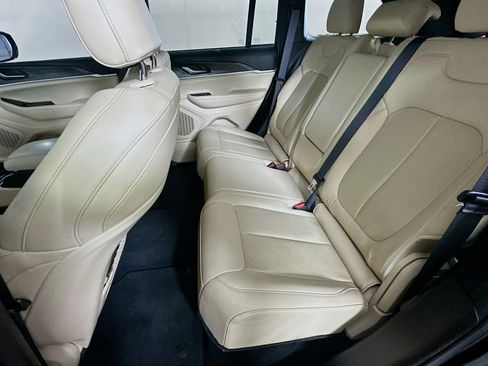 Used 2023 Jeep Grand Cherokee Limited w/ Luxury Tech Group II RWD image 26