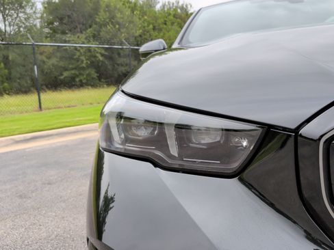 New 2027 BMW i5 M60 w/ M Sport Package AWD/4WD image 3