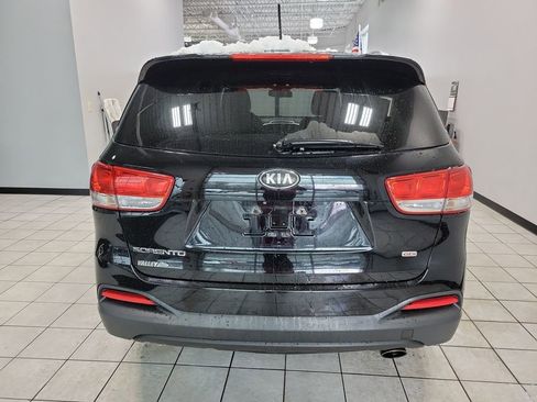 Used 2016 Kia Sorento LX image 11