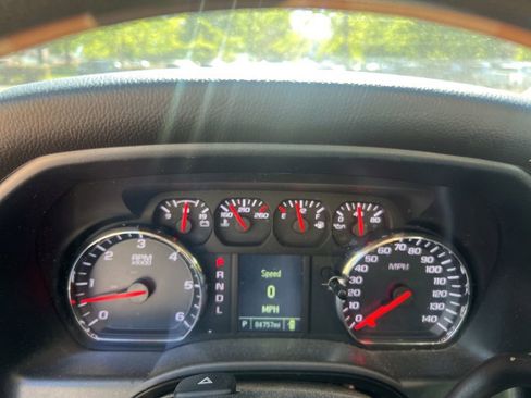 Used 2018 Chevrolet Silverado 1500 Custom w/ Custom Convenience Package AWD/4WD image 22