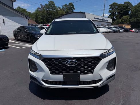 Used 2019 Hyundai Santa Fe SE FWD image 2