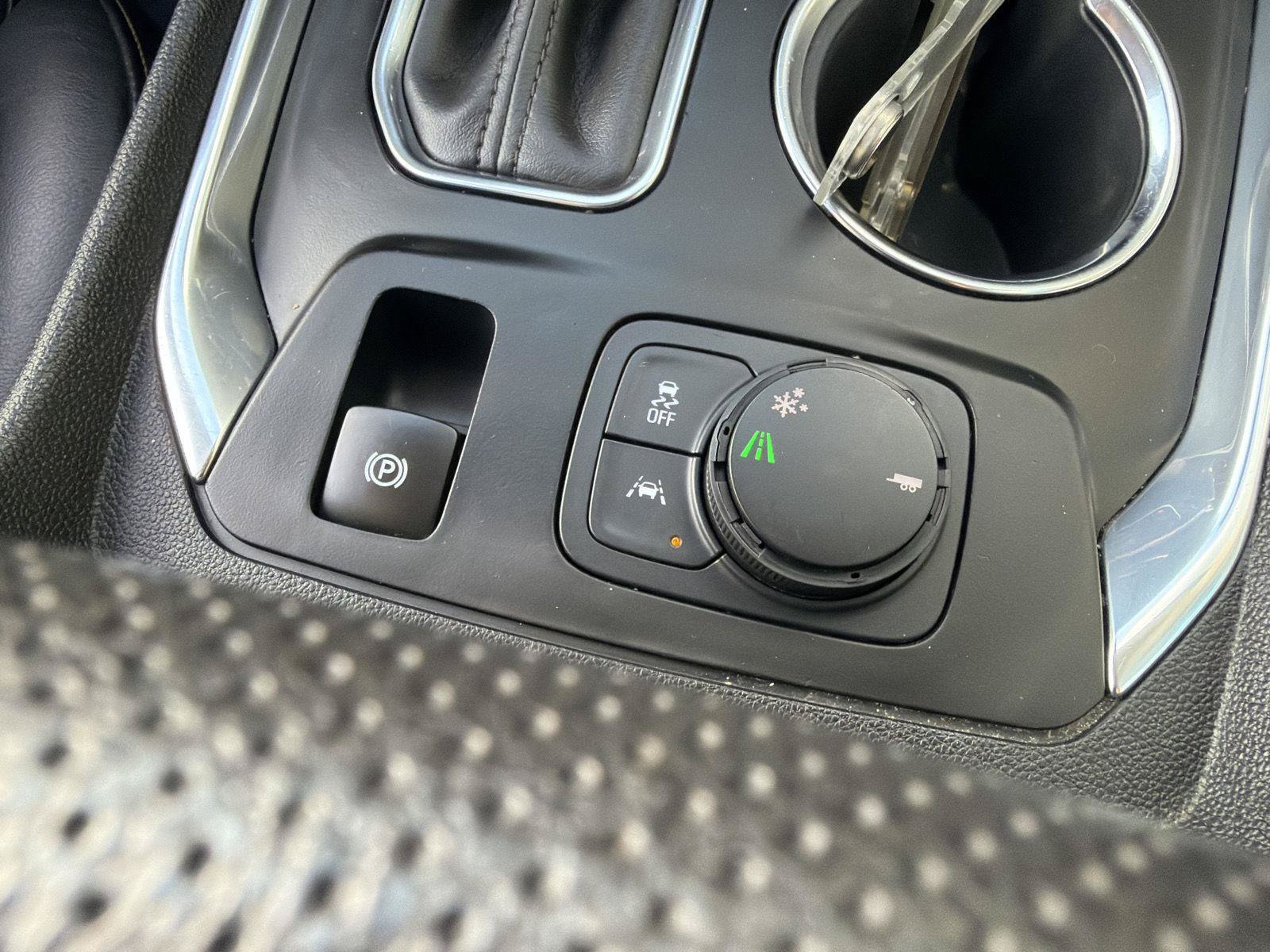 Used 2019 Chevrolet Traverse Premier w/ Redline Edition FWD image 36