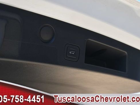 Used 2026 Chevrolet Equinox LT w/ Convenience Package II FWD image 10