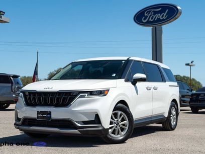 Used 2024 Kia Carnival LX