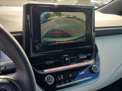 Used 2026 Toyota Corolla SE image 27