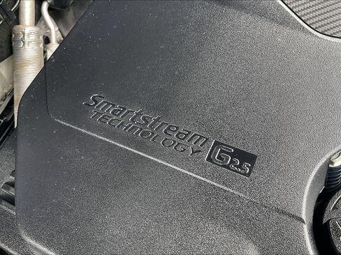 Used 2024 Kia Sportage SX FWD image 31