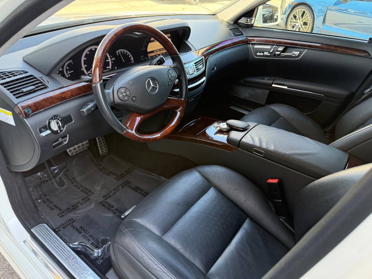 Used 2011 Mercedes-Benz S 550 image 27