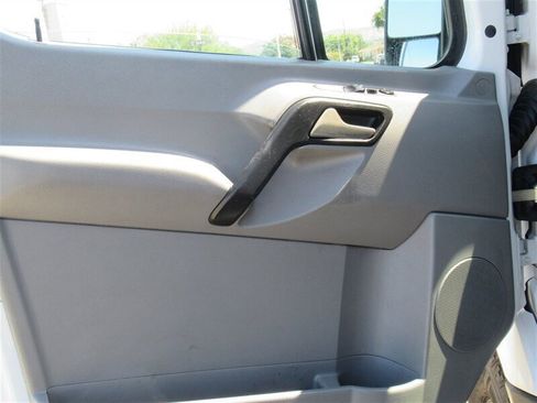 Used 2012 Mercedes-Benz Sprinter 2500 image 18
