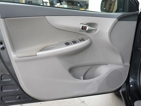 Used 2010 Toyota Corolla LE FWD image 17