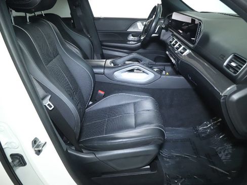 Used 2023 Mercedes-Benz GLS 450 4MATIC image 38