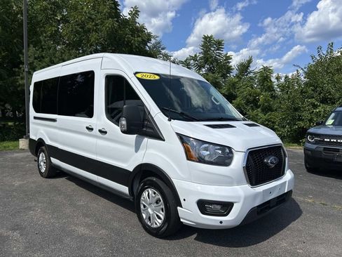 Used 2025 Ford Transit 350 XLT RWD image 7