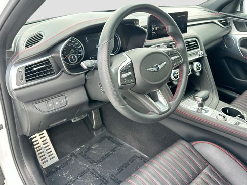 Used 2023 Genesis G70 2.0T w/ Sport Prestige Package RWD image 9