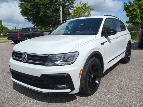 Used 2019 Volkswagen Tiguan SEL Premium R-Line FWD image 2