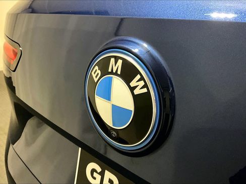 Used 2024 BMW iX xDrive50 w/ Premium Package AWD/4WD image 30
