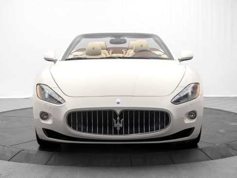 Used 2013 Maserati GranTurismo Sport RWD image 8