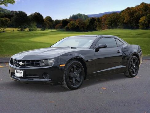 Used 2012 Chevrolet Camaro LS RWD image 3