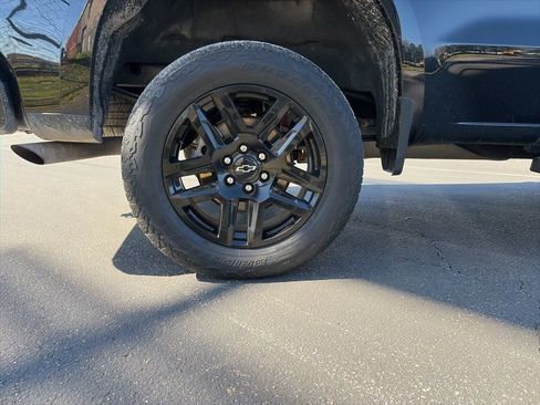 Used 2024 Chevrolet Silverado 1500 LT Trail Boss w/ Protection Package image 9