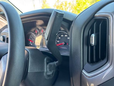 Used 2023 Chevrolet Silverado 1500 Custom image 34