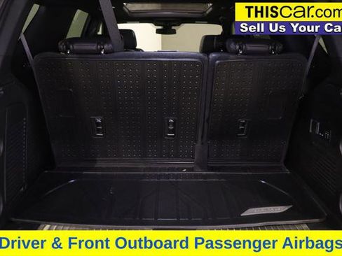 Used 2022 Chevrolet Tahoe Z71 w/ Luxury Package image 27