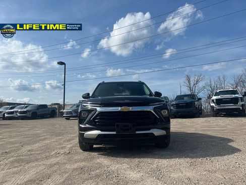 Used 2025 Chevrolet TrailBlazer LT image 4