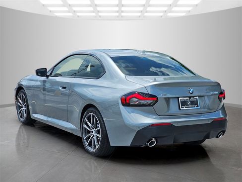 Used 2025 BMW 230i xDrive Coupe w/ Convenience Package image 4