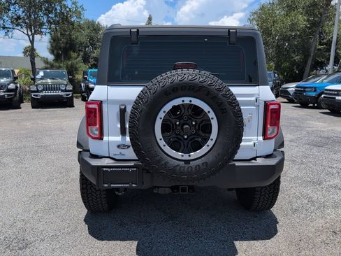 Certified 2025 Ford Bronco 2-Door w/ Sasquatch Package AWD/4WD image 4
