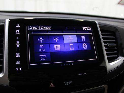 Used 2019 Honda Ridgeline RTL-E image 12