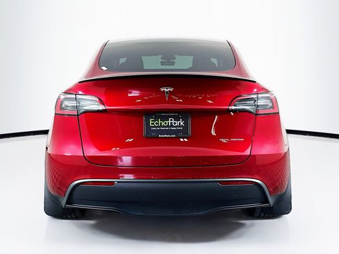 Used 2024 Tesla Model Y Long Range image 7