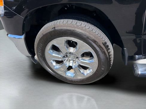 Used 2020 RAM 1500 Big Horn AWD/4WD image 13