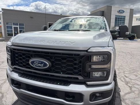 Used 2024 Ford F250 XL w/ STX Appearance Package AWD/4WD image 17