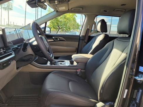 New 2026 Kia Carnival image 9