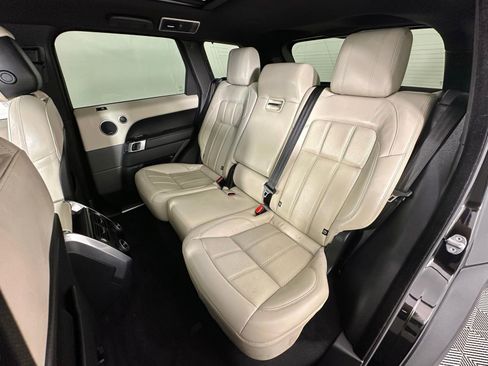 Used 2018 Land Rover Range Rover Sport HSE AWD/4WD image 27