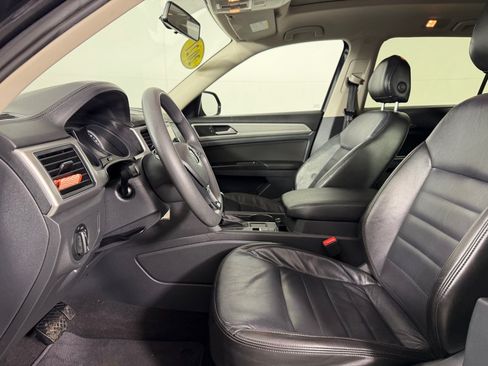 Used 2018 Volkswagen Atlas Launch Edition FWD image 10