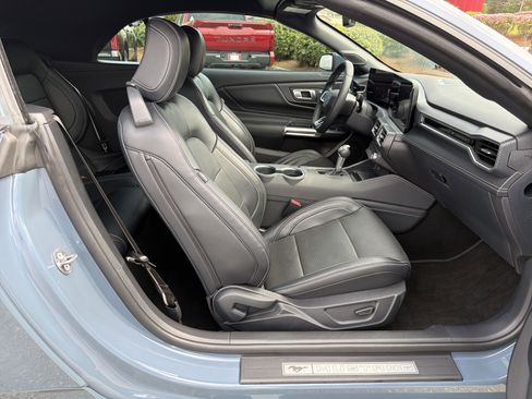 Used 2024 Ford Mustang Premium image 26