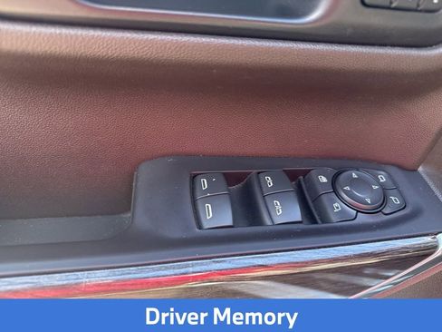 Used 2021 Chevrolet Silverado 1500 LTZ image 23