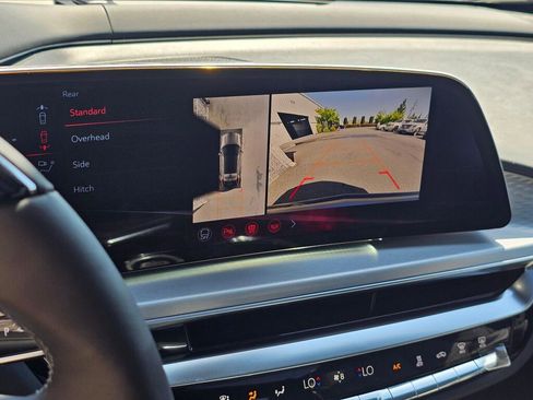 New 2026 Cadillac Lyriq V AWD/4WD image 36