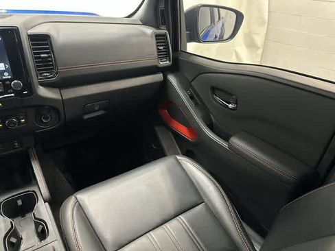 Used 2024 Nissan Frontier PRO-4X w/ Pro Premium Package AWD/4WD image 13