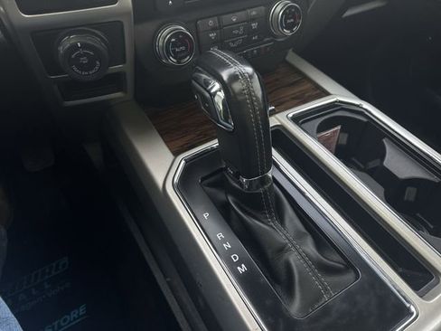 Used 2018 Ford F150 Lariat w/ Equipment Group 502A Luxury image 16