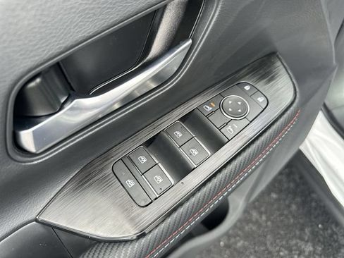 New 2026 Nissan Kicks SR w/ SR Premium Package AWD/4WD image 19