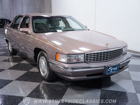 Used 1995 Cadillac De Ville Sedan FWD image 14