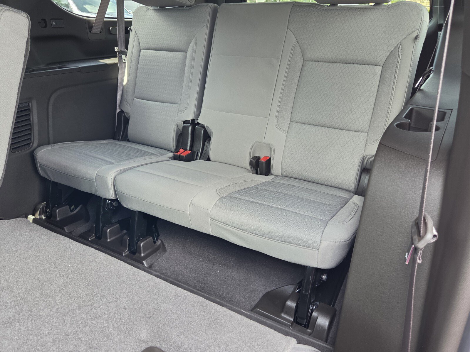 New 2026 Chevrolet Suburban LS w/ LPO, Dark Essentials Package RWD image 7