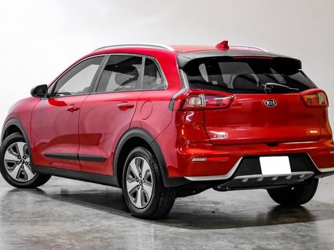 Used 2019 Kia Niro LX FWD image 12