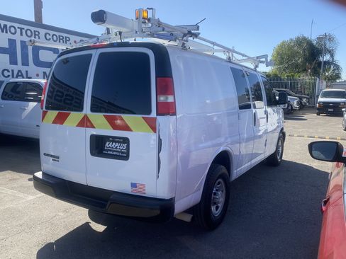 Used 2016 Chevrolet Express 2500 image 8